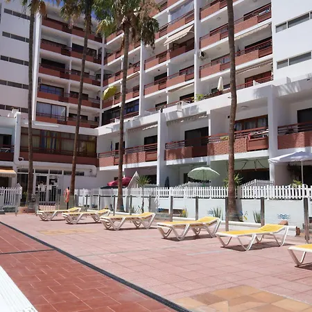 Tropical Views - Paya Del Ingles